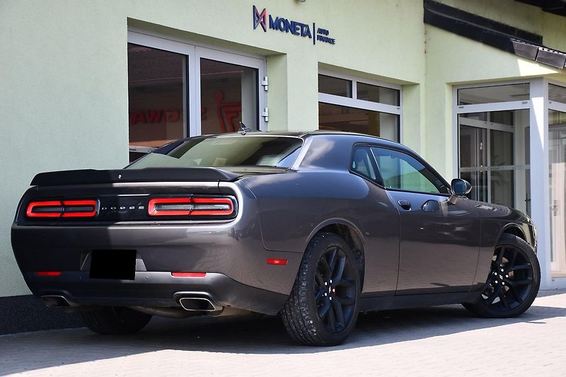 Dodge Challenger 5.7 V8 HEMI - fotka 5 z 41