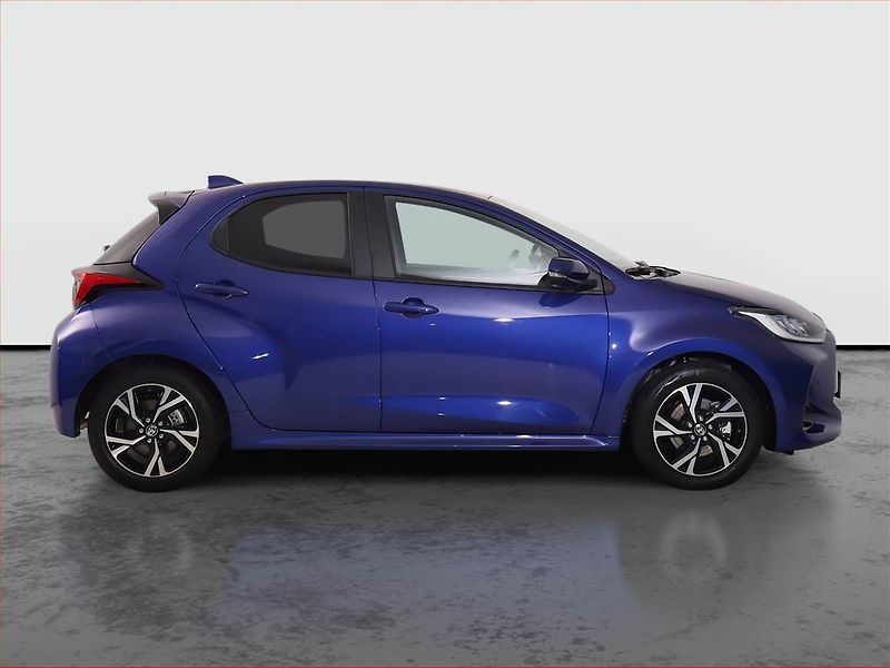 Toyota Yaris (2025) 1.5 VVT-i Hybrid - fotka 6 z 21