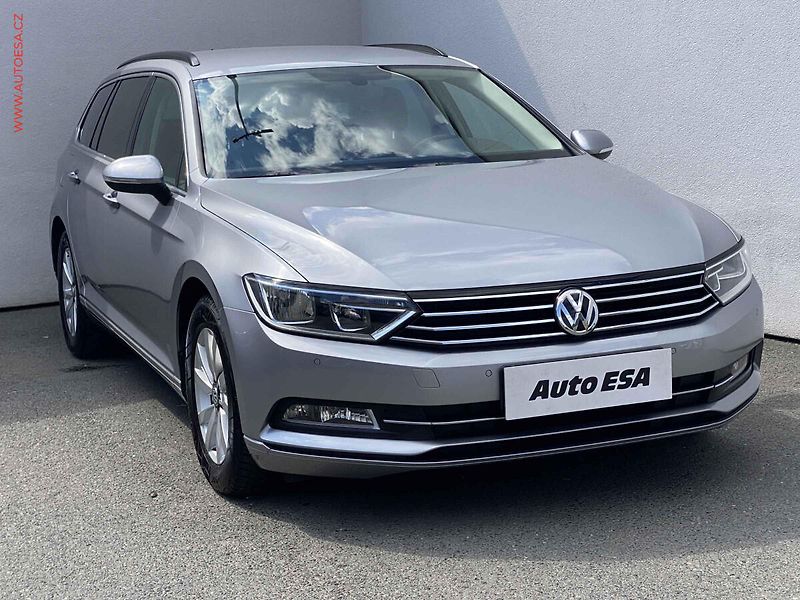 Volkswagen Passat (2018) 1.4TSi, Comfortline, navi - fotografie inzerátu