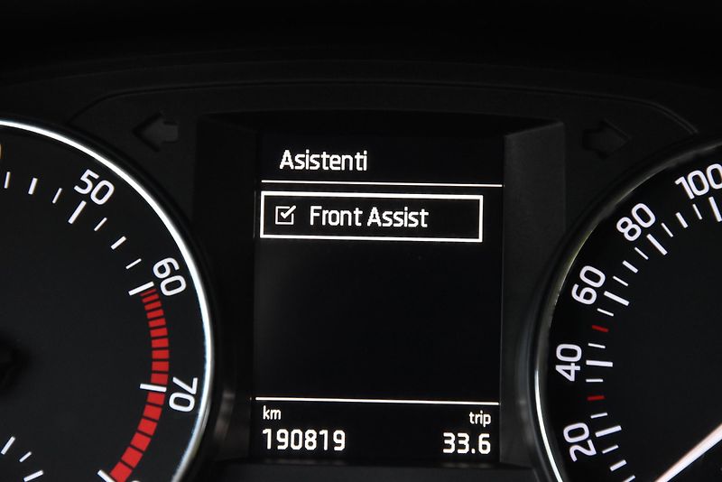 Škoda Fabia 1.2 TSi 6st STYLE,KLIMA,VÝHŘEV - fotka 19 z 50