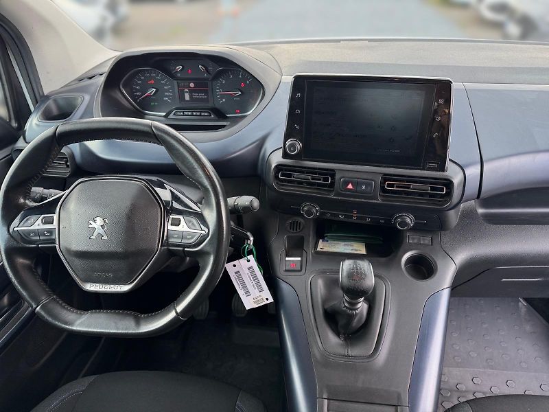 Peugeot Rifter (2021) ALLURE 1.5BHDI 96kW TAŽNÉ CZ   - fotka 9 z 11