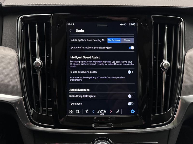 Volvo V90 T6 AWD RECHARGE BRIGHT PLUS  - fotka 39 z 46