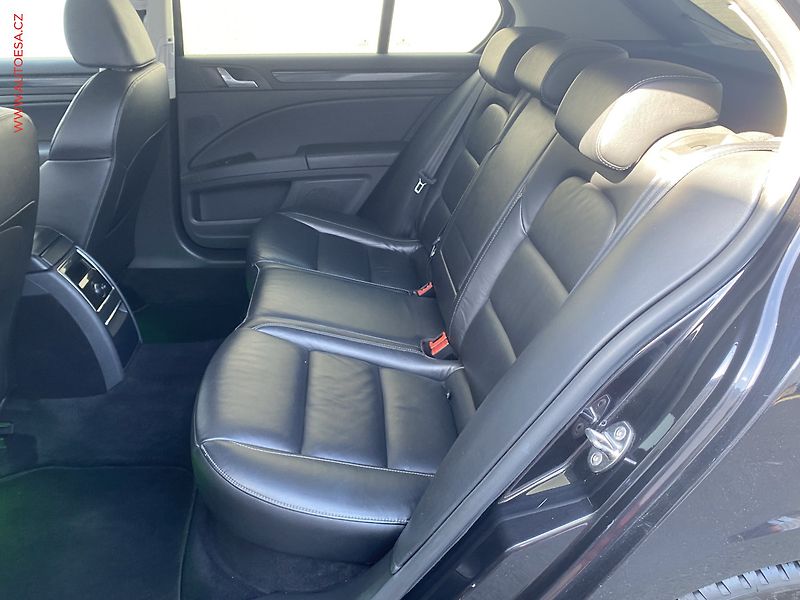 Škoda Superb (2011) 1.4 TSi, Elegance, TZ - fotka 10 z 17
