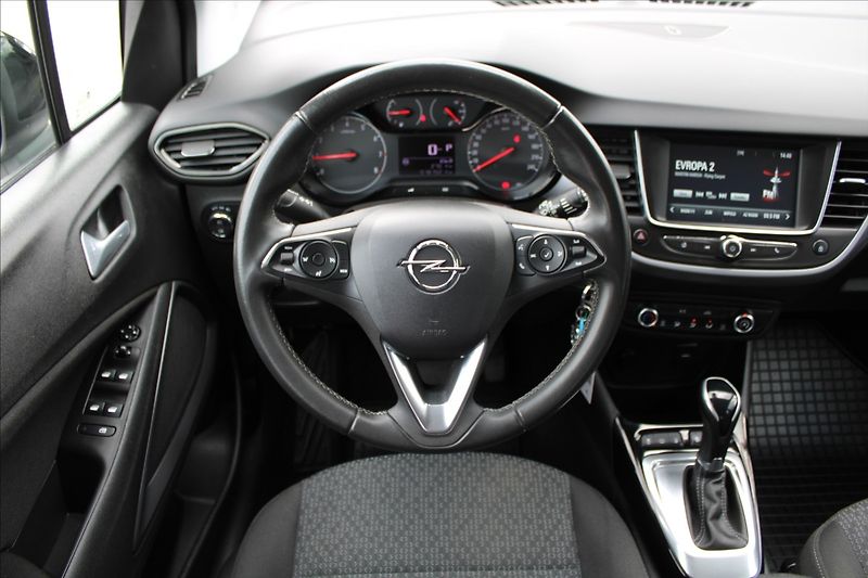 Opel Crossland 1,2 T  ČR,1.MAJ,A/T,18.152KM - fotka 10 z 32
