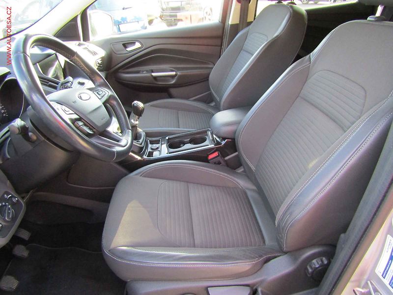 Ford Kuga (2018) 1.5EB, servis.kniha - fotka 8 z 22