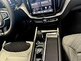 Volvo XC60 (2026) T6 PHEV CORE + 4ZÁRUKA/SERVIS - náhled 15