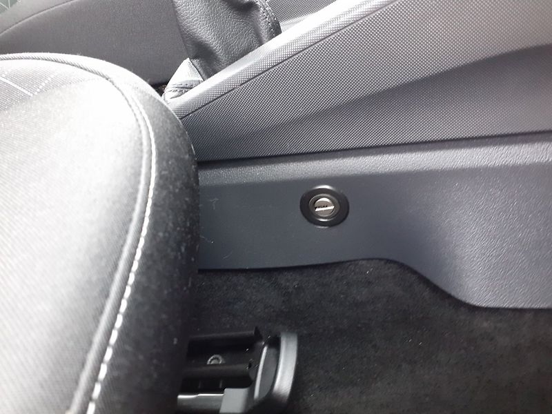 Škoda Fabia (2017) KOMBI 1.0 MPi ČR - fotka 19 z 34