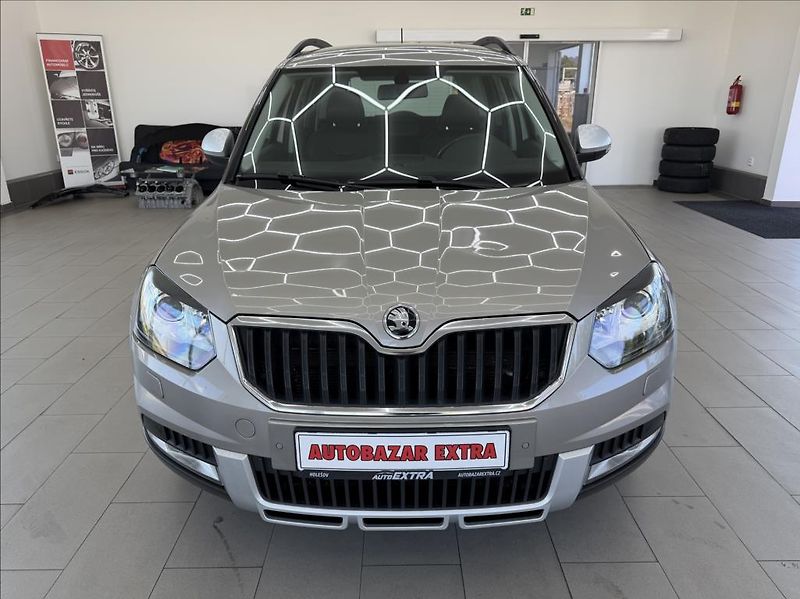 Škoda Yeti 2,0 TDi Outdoor 4x4, xeno/LED - fotka 8 z 33