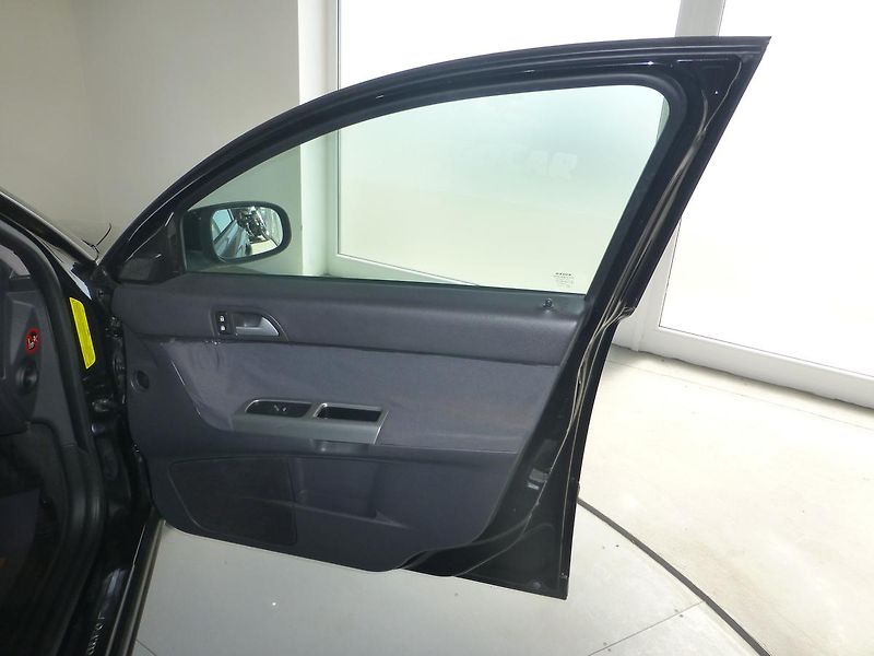 Volvo V50 (2007) 1,8-92KW**DIGIKLIMA**ALU KOLA - fotka 17 z 24
