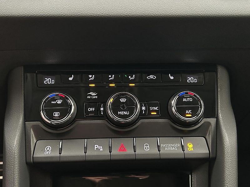 Škoda Karoq 2.0 TDI 4x4 Top selection - fotka 21 z 29