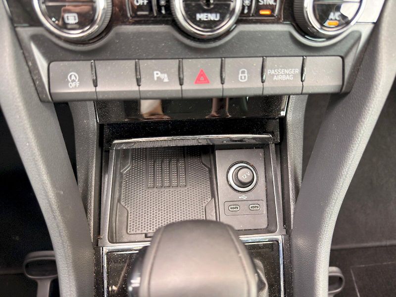 Škoda Karoq (2025) SEL TS 110/1.5 A7F - fotka 22 z 27