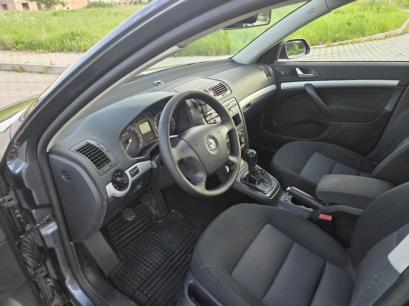 Škoda Octavia (2006) 1.9TDI 77Kw Ambition  - fotka 13 z 19