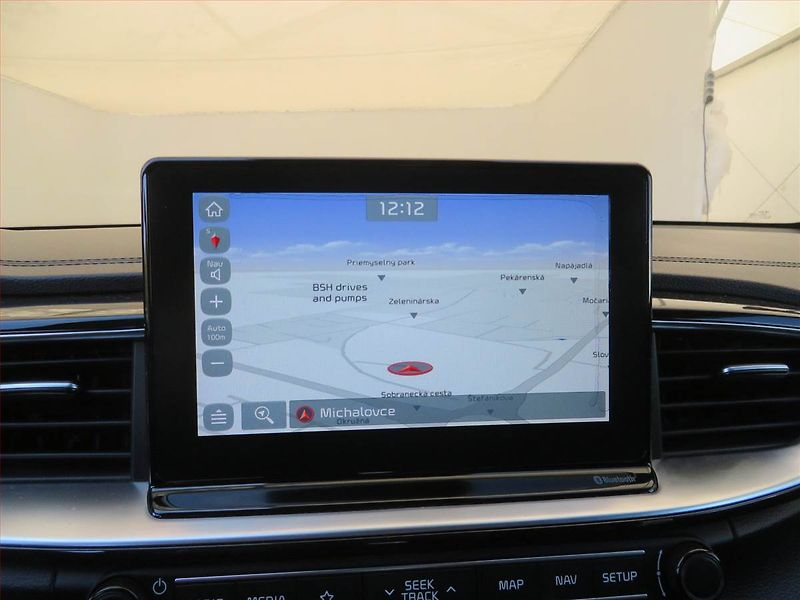 Kia Ceed (2018) 1.6 CRDi, Automat, Serv.kniha - fotka 13 z 18