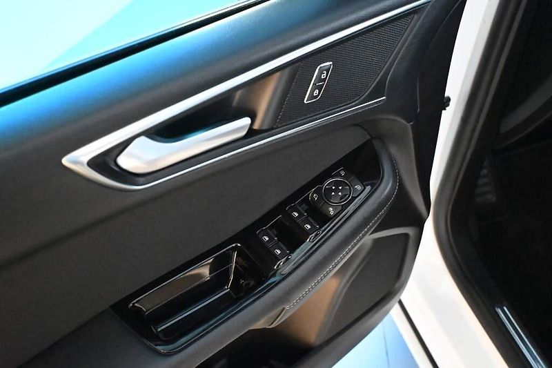 Ford S-MAX (2020) 2.0 140 KW LED ACC SONY Tažné - fotka 15 z 39