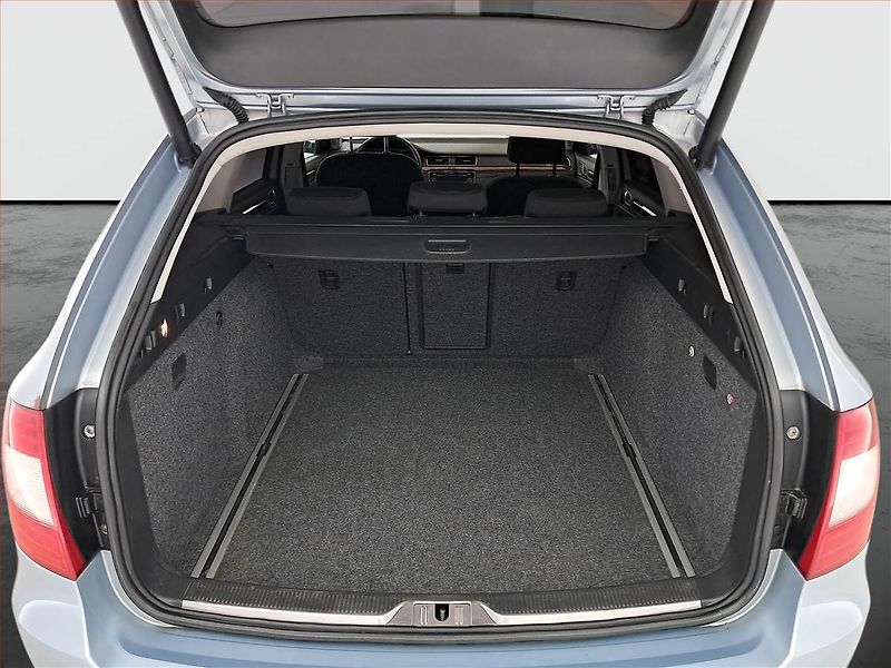 Škoda Superb (2012) 2.0 TDI, Serv.kniha, Xenony - fotka 13 z 24