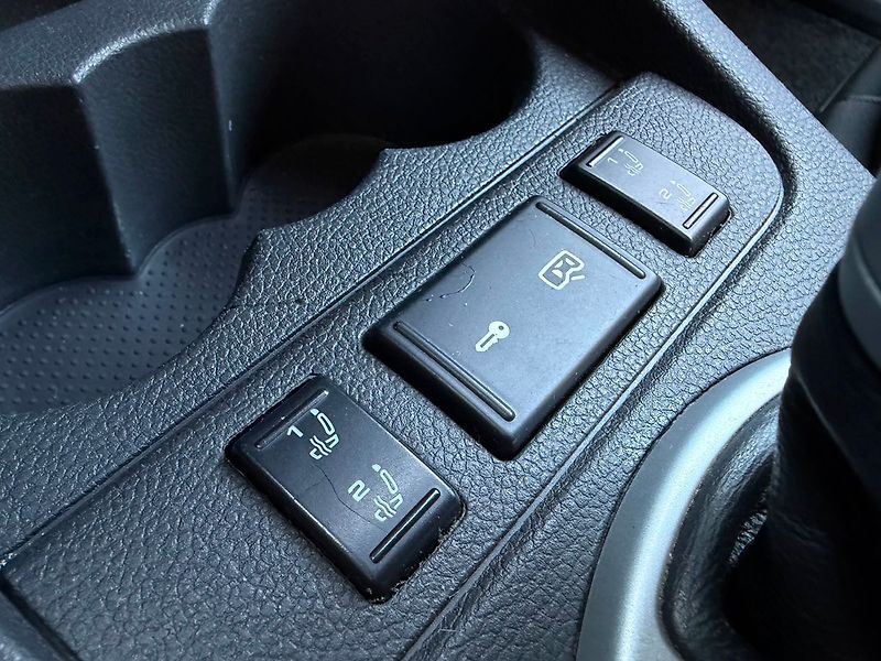 Škoda Fabia 1.6 Elegance Aut., AutoAC, TOP - fotka 16 z 21