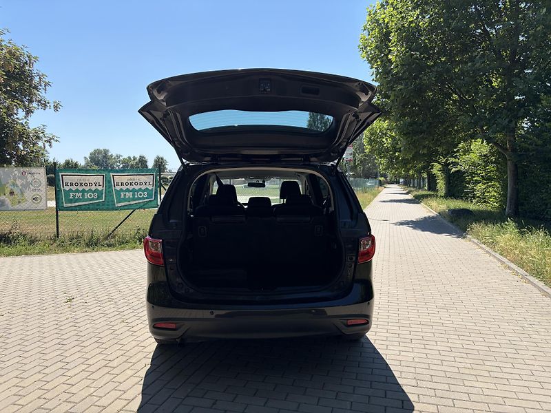 Mazda 5 2.0 Sports-Line - fotka 17 z 32