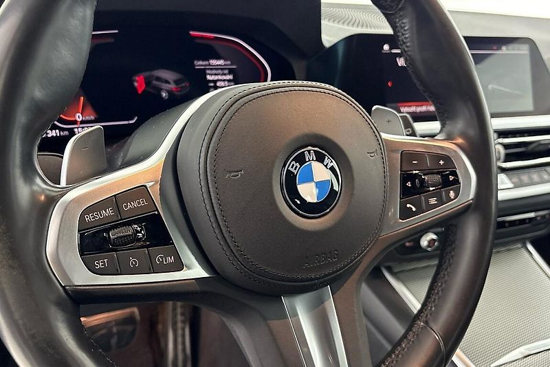 BMW Řada 3 330d xDrive - fotka 22 z 26