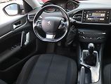 Peugeot 308 (2017) 1.2 PureTech, Navi, Tempomat - náhled 7