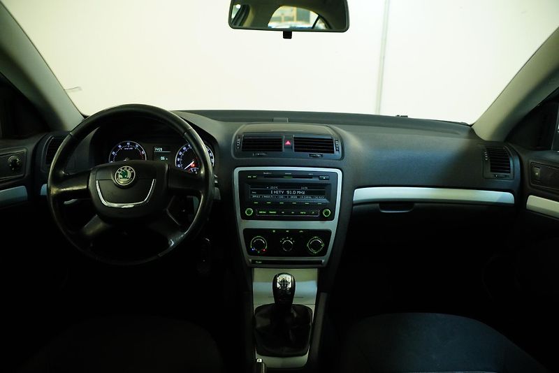 Škoda Octavia - fotka 5 z 21