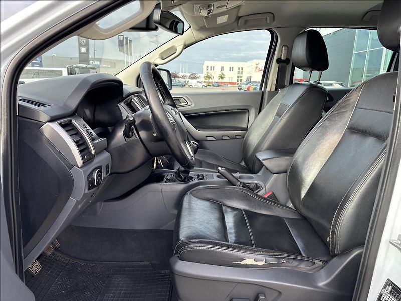 Ford Ranger 3,2 Limited 147kW DPH - fotka 23 z 37