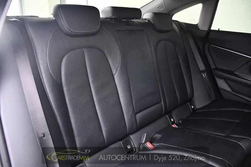 BMW Řada 2 218d ČR 1.MAJ TAŽNÉ - fotka 20 z 55