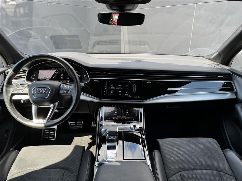 Audi Q7 3,0 50TDI S-LINE quattro ČR DP - fotka 14 z 38