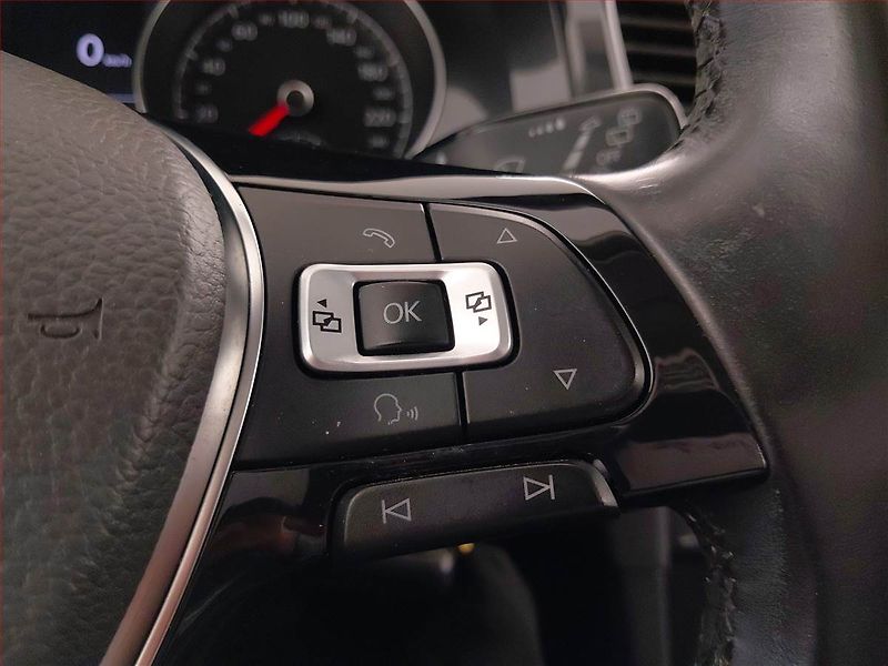 Volkswagen Golf (2018) Marathon Edition 1.0 TSI - fotka 17 z 20