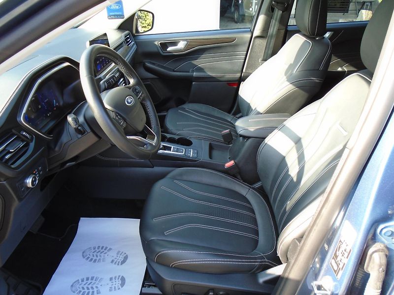 Ford Kuga 2,0EcoBlue 140kW AWD Vignale A - fotka 21 z 50