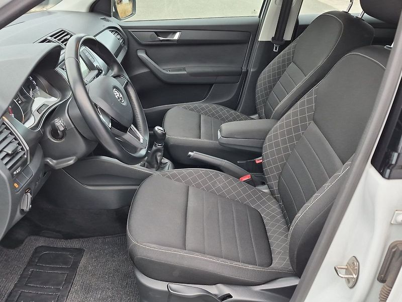 Škoda Fabia Style Combi 1.2 TSI 81kW - fotka 10 z 23