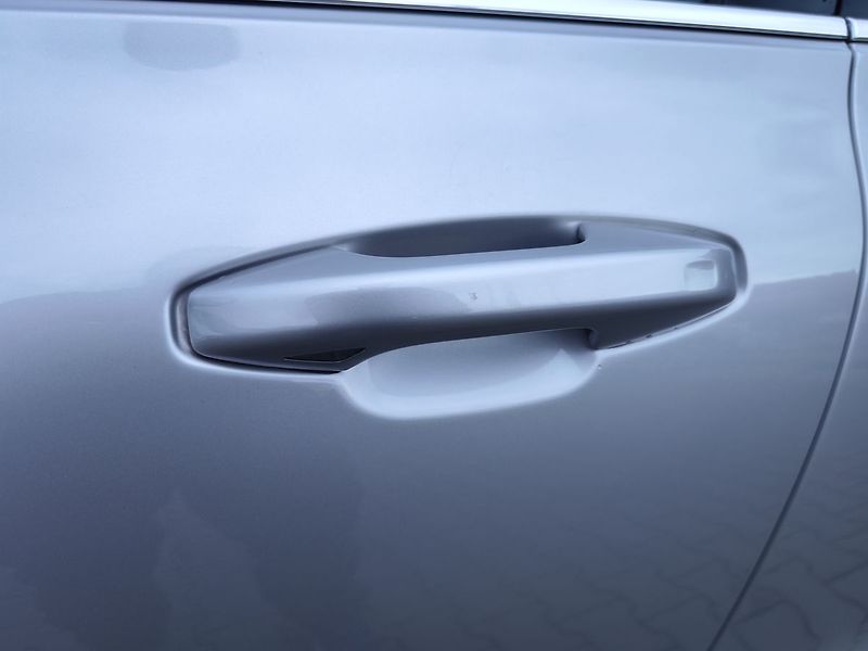 Volvo V60 B4 2.0/145kW Inscription AT - fotka 11 z 37