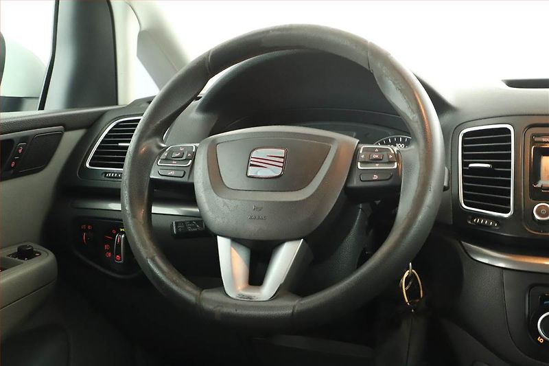 Seat Alhambra (2013) 2.0 TDI, 7 míst, Tempomat - fotka 8 z 14