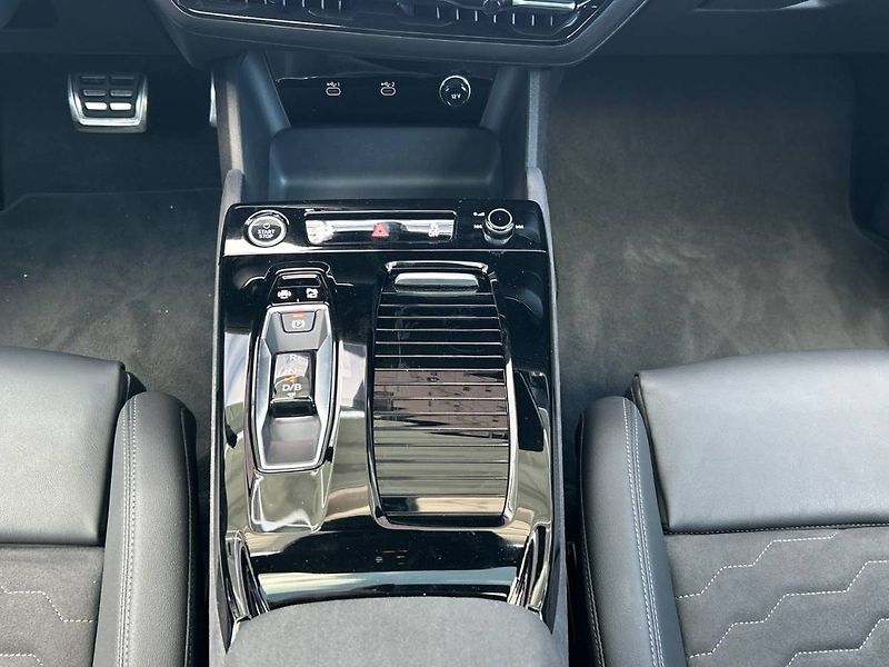 Audi A6 (2025) AVANT E-TRON QUATTRO - fotka 8 z 35