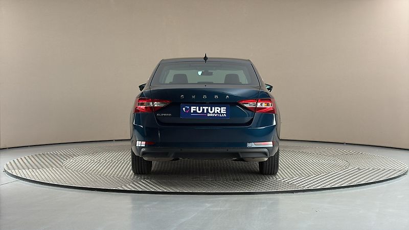 Škoda Superb 2.0 TSI DSG Style - fotka 5 z 28