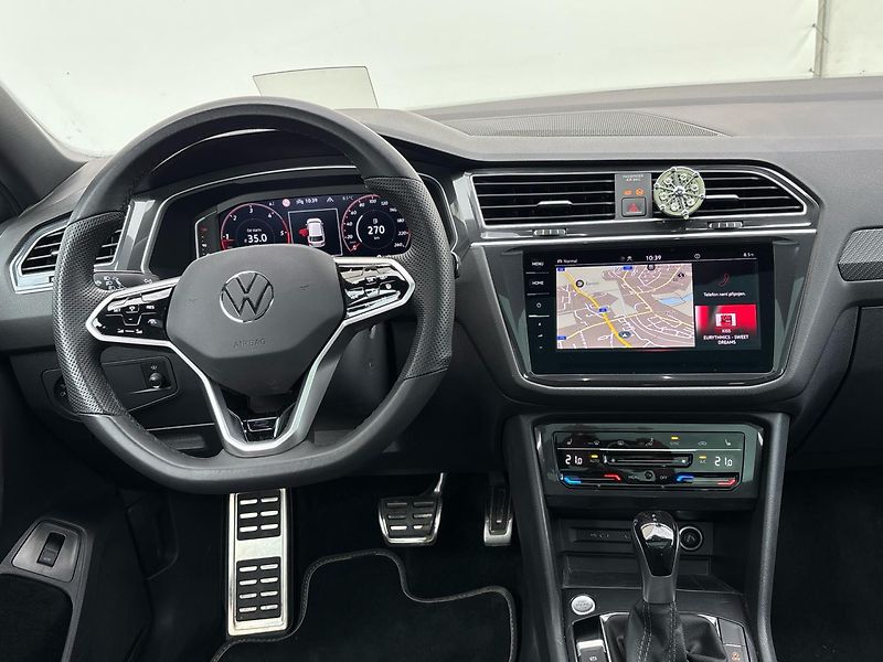 Volkswagen Tiguan R-LINE - fotka 18 z 29