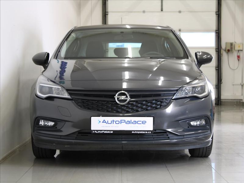 Opel Astra 1,4 i 74kW 2.maj.ČR 127tkm. - fotka 2 z 16