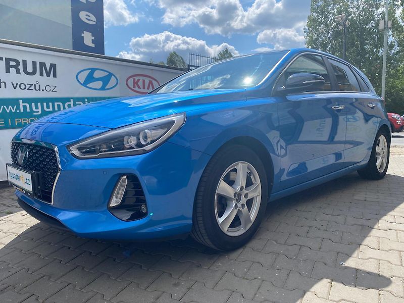 Hyundai i30 1.4 - PREMIUM - NÍZKÉ KM - fotka 3 z 16