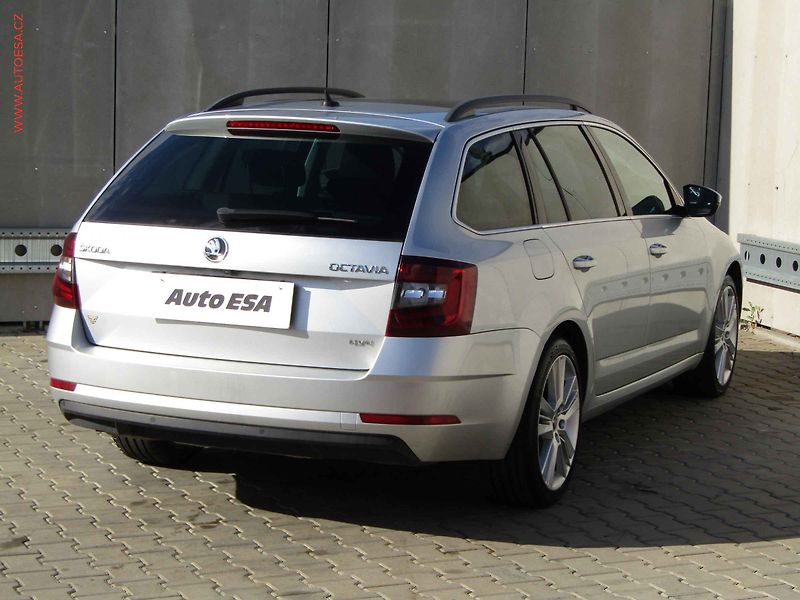 Škoda Octavia (2019) 2.0 TDi 4x4, ČR, Style Plus - fotka 4 z 22