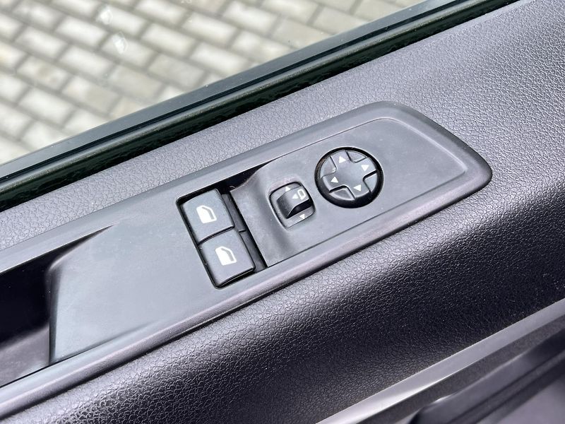 Citroën SpaceTourer (2022) 2.0HDi 130kW AUTOMAT DPH - fotka 17 z 22