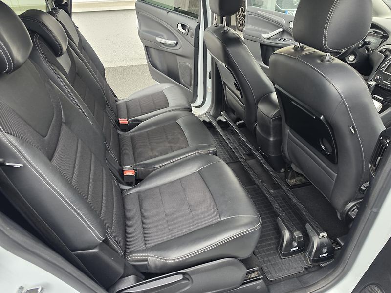 Ford S-MAX 2.0 TDCI Automat  TZ  - fotka 9 z 16