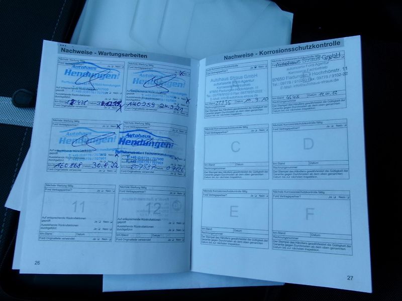 Ford Kuga 2,0TDCI AUTOKLIMA 4x4 TAŽNÉ - fotka 29 z 30