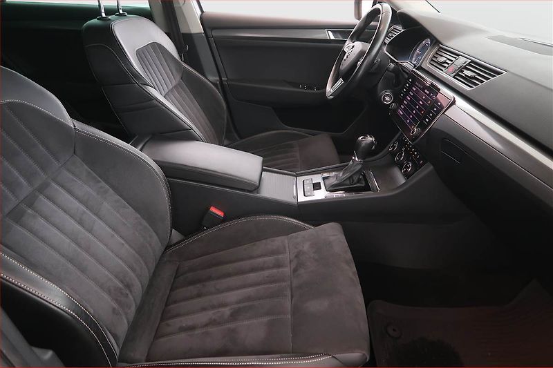 Škoda Superb (2020) Style 2.0 TDI, Automat - fotka 9 z 19
