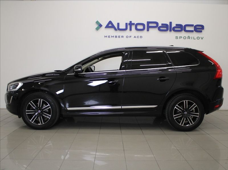 Volvo XC60 2,0 D4 AT Summum VÝPRODEJ! - fotka 5 z 22