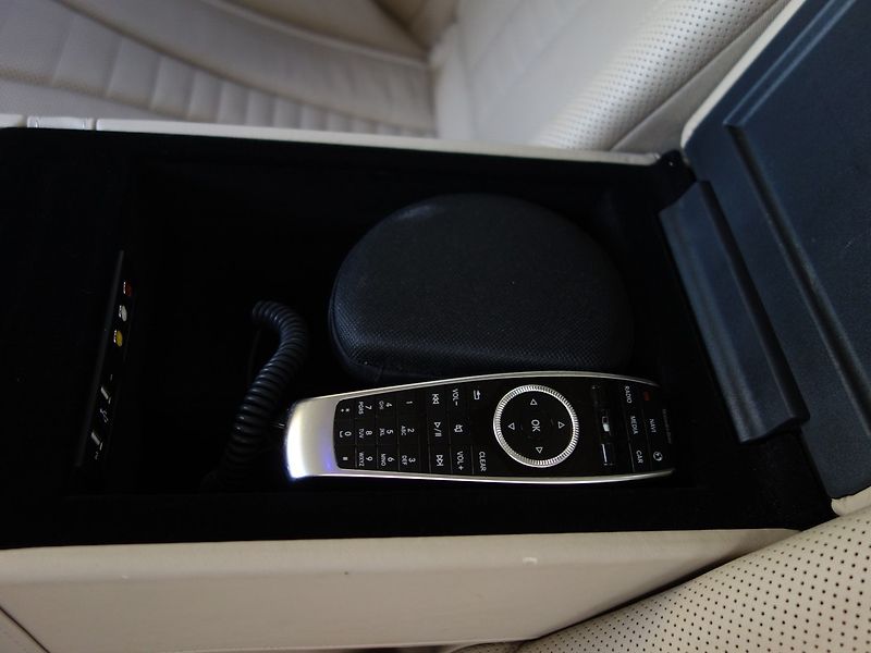 Mercedes-Benz Třídy S (2013) S500*4M*NOVÝ-MOTOR*TOP-SERVIS! - fotka 43 z 50