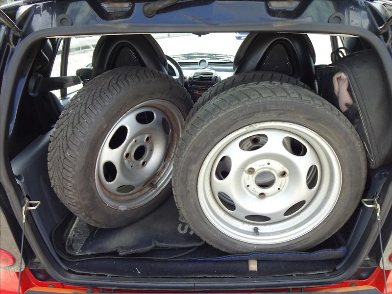 Smart Fortwo 0.7i SADA KOL - fotka 14 z 25