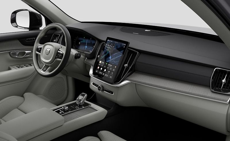 Volvo XC90 (2026) B5 AWD PLUS DARK - fotka 8 z 16