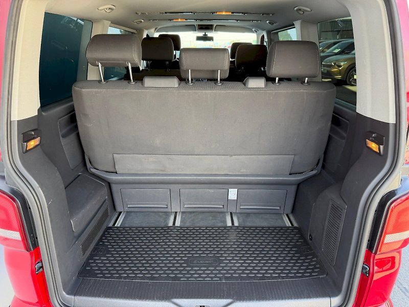Volkswagen Multivan (2013) 2,0 TDI 103KW SPECIAL Manuál - fotka 33 z 35