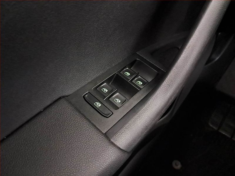 Škoda Octavia (2015) Scout 2.0 TDI, 4X4, Automat - fotka 23 z 23