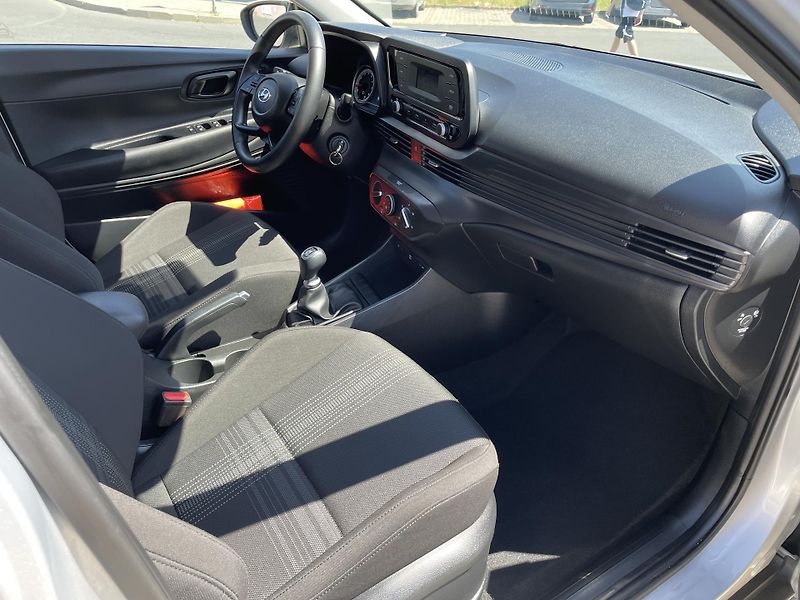 Hyundai Bayon 1,2i/62kW - Comfort Club - fotka 40 z 56