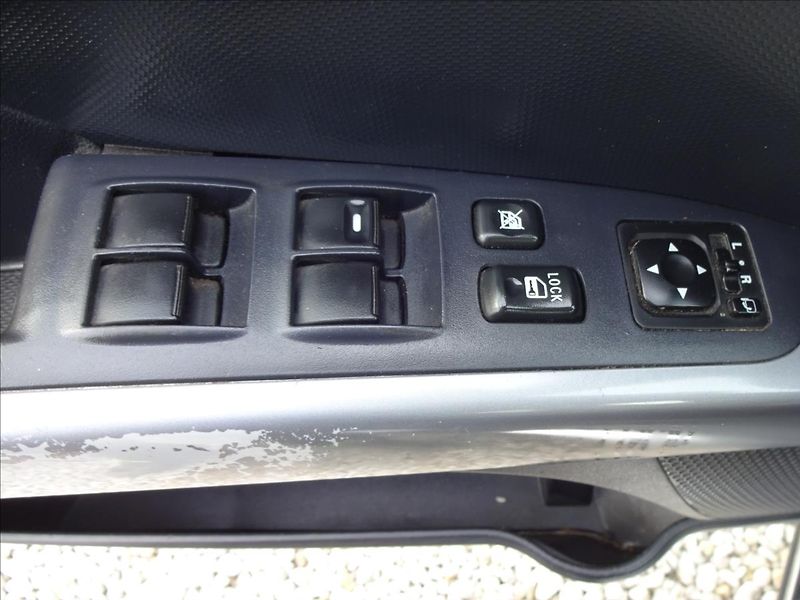 Peugeot 4007 2,2 HDI 115kW 4x4 - fotka 20 z 53